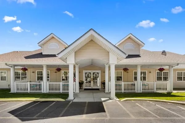 Pomerelle-Place-001-Main Exterior