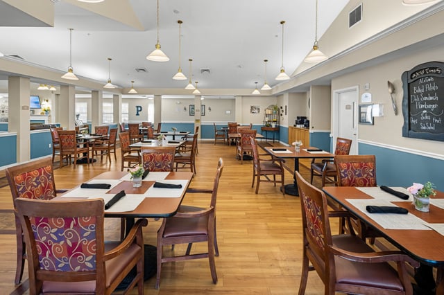 Pomerelle-Place-019-Dining