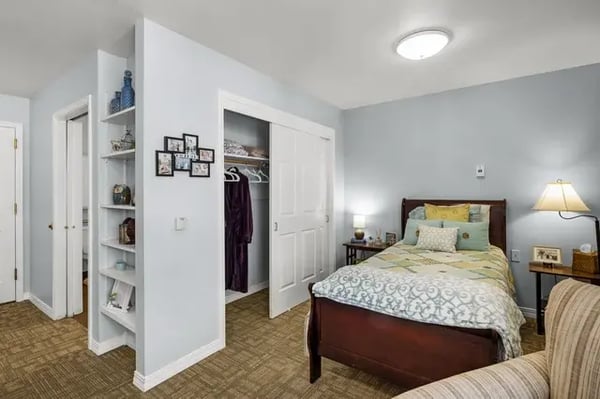 Pomerelle-Place-025-Apartment