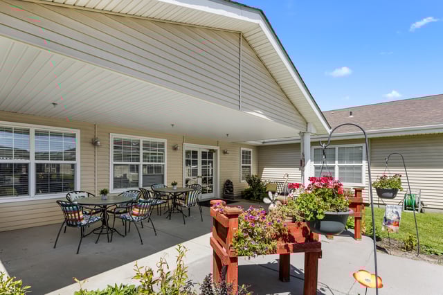 Pomerelle-Place-029-Outdoor Commom Area